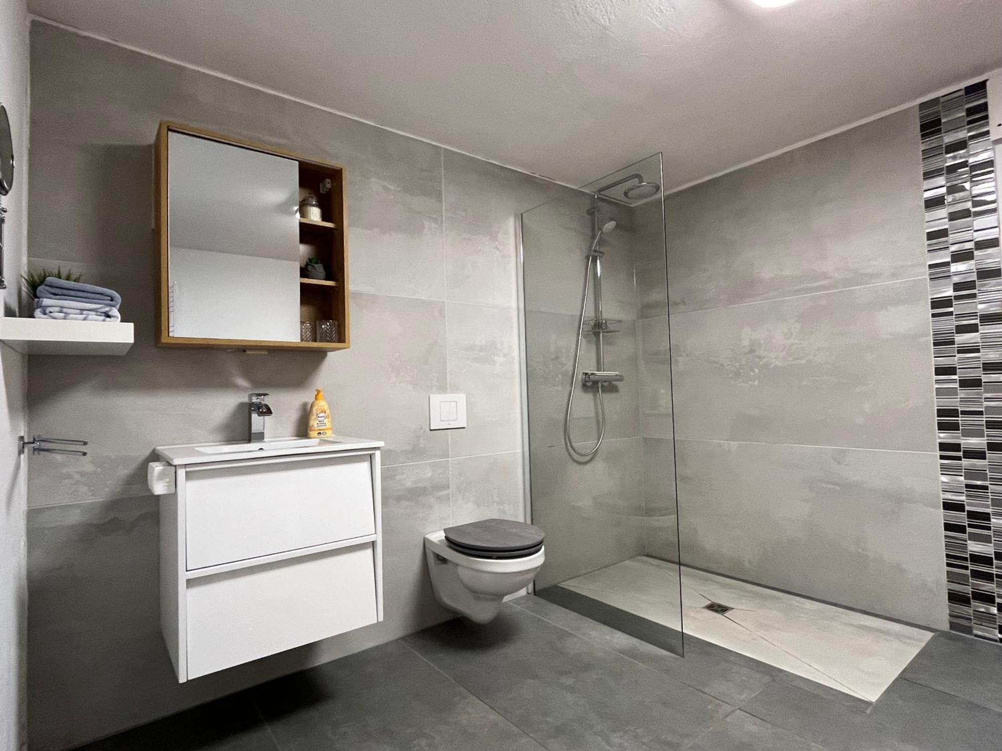 Alte Schule Seinsfeld Apartment Bagian luar foto